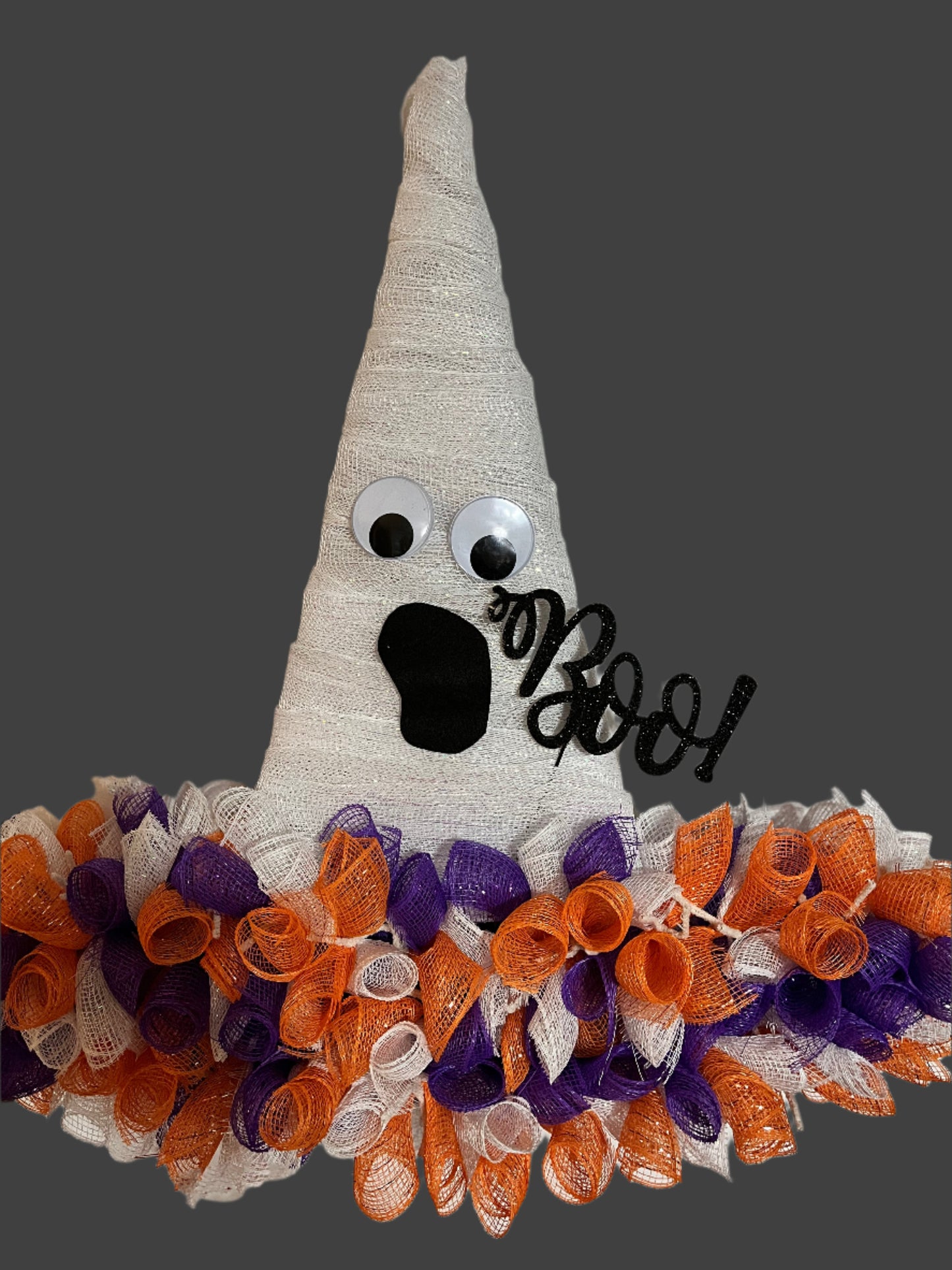 Boo! Lighted Ghost Wreath