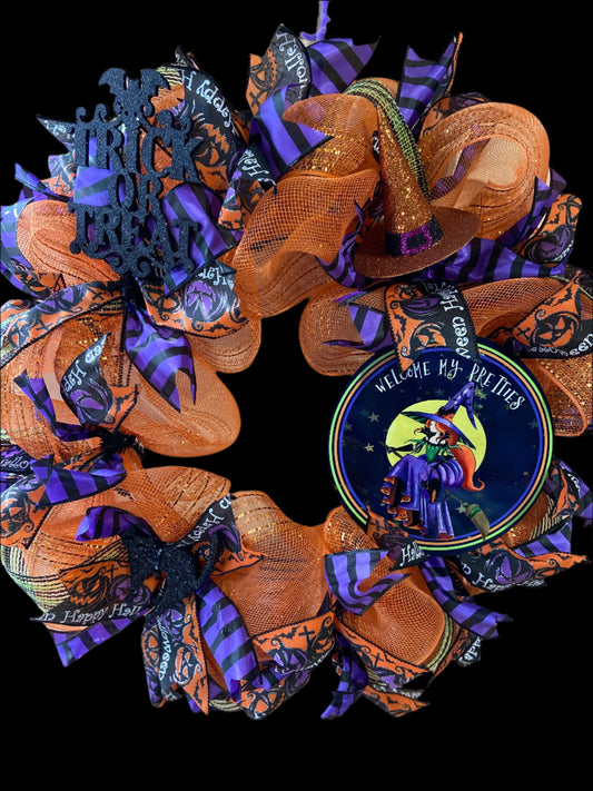 Welcome My Pretties Wreath